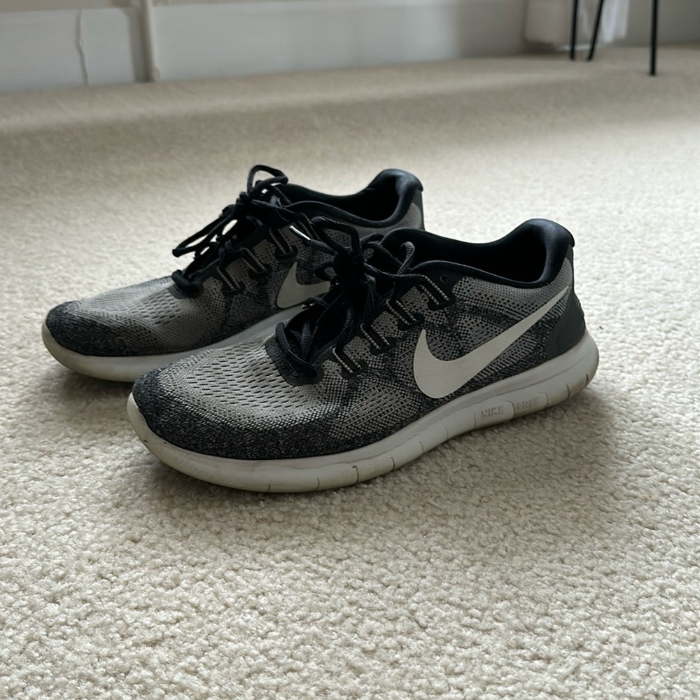 Nike Free RN 2017 wolf grey size 10
